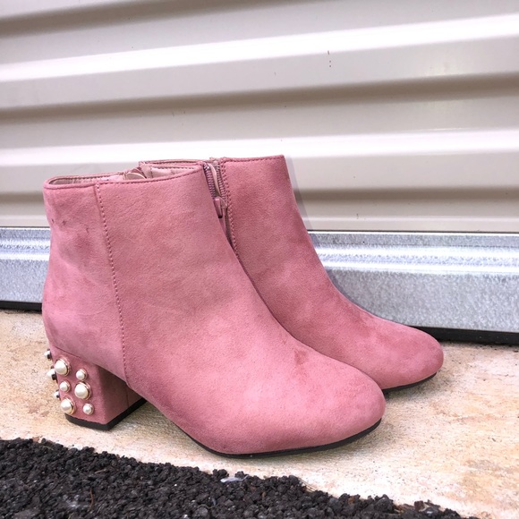 Pale pink pearl ankle boots - Picture 5 of 8